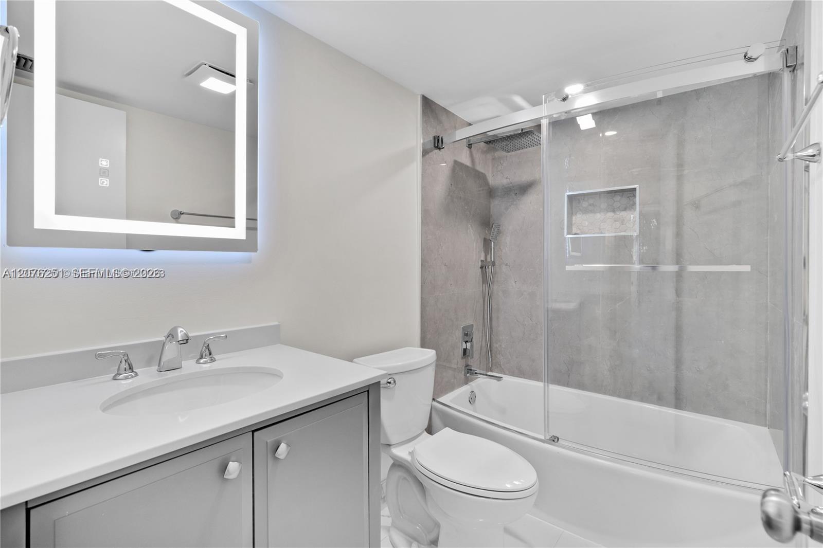 740 S Federal Highway 209 Property Photo 23
