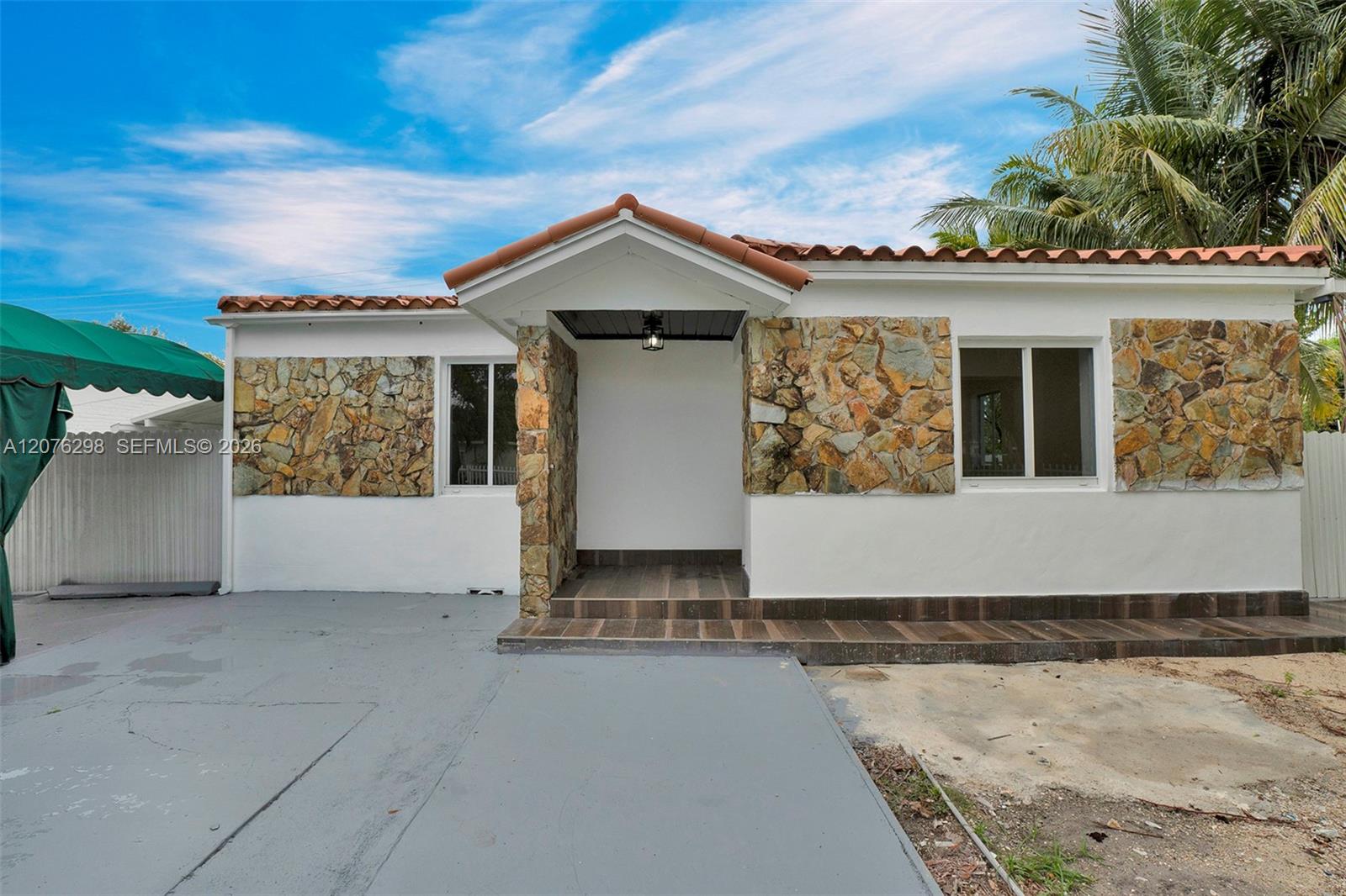 A12076298 Property Photo 2