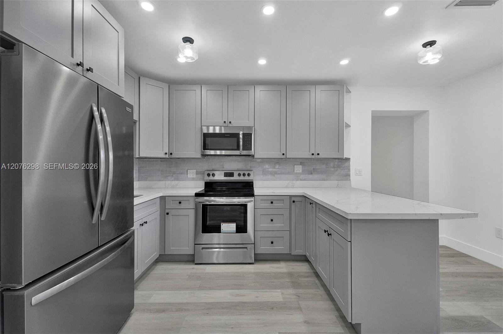 A12076298 Property Photo 21