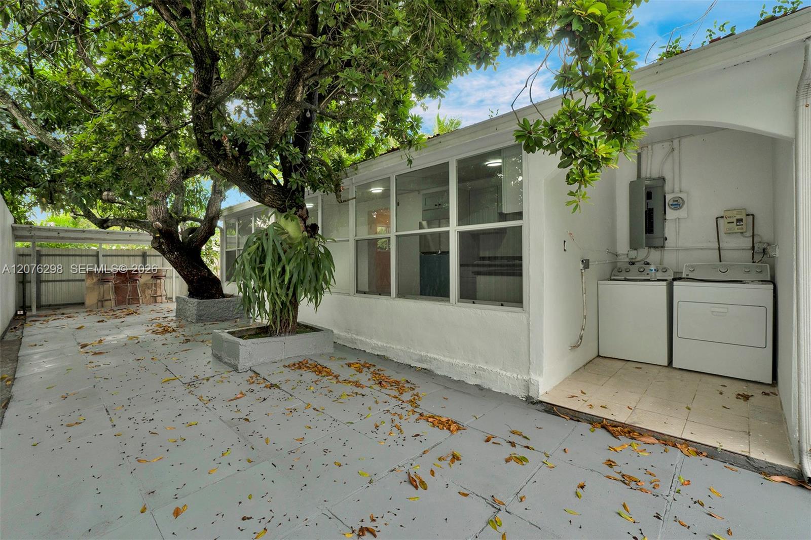 A12076298 Property Photo 24