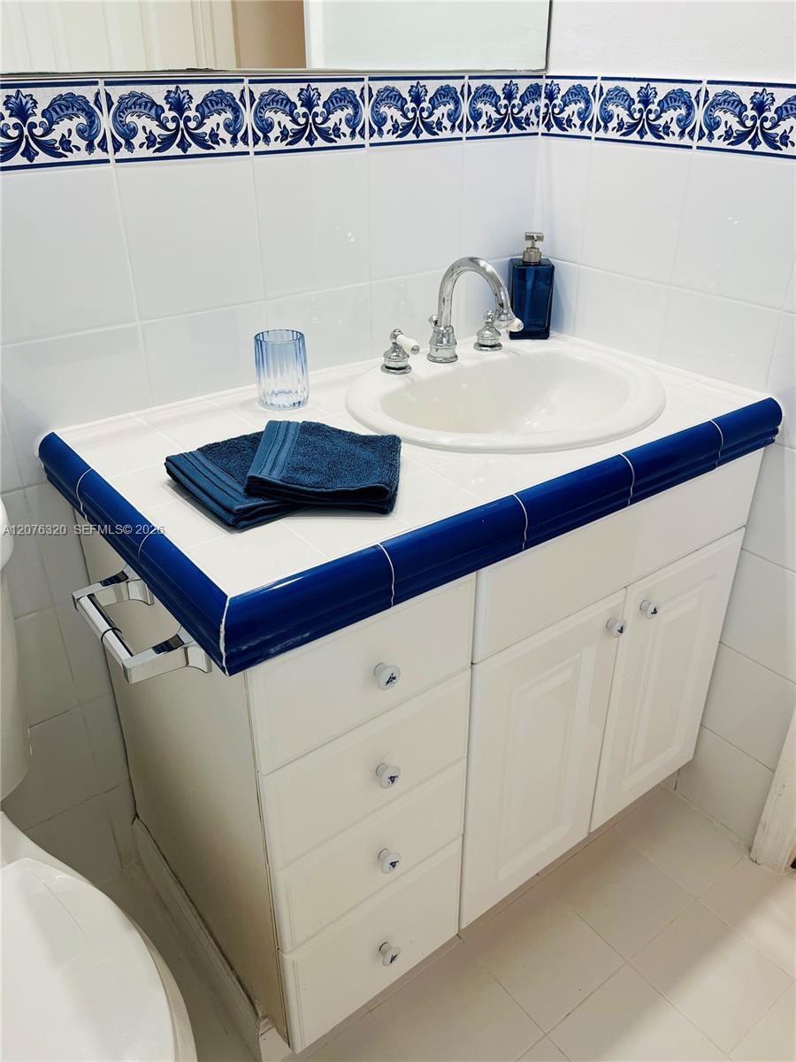 251 Galen Drive 101e Property Photo 25