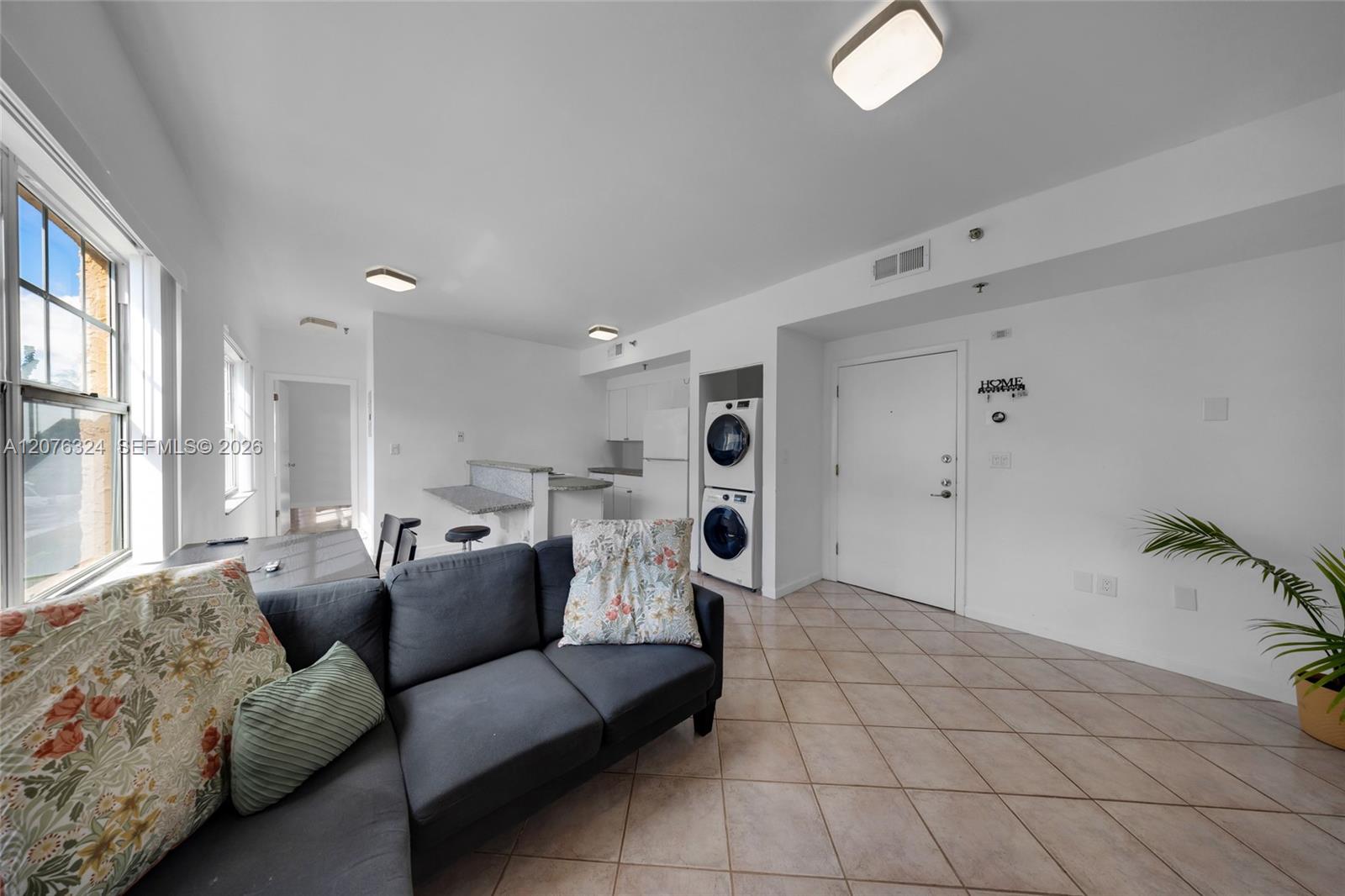 1255 Pennsylvania Avenue 307 Property Photo 5