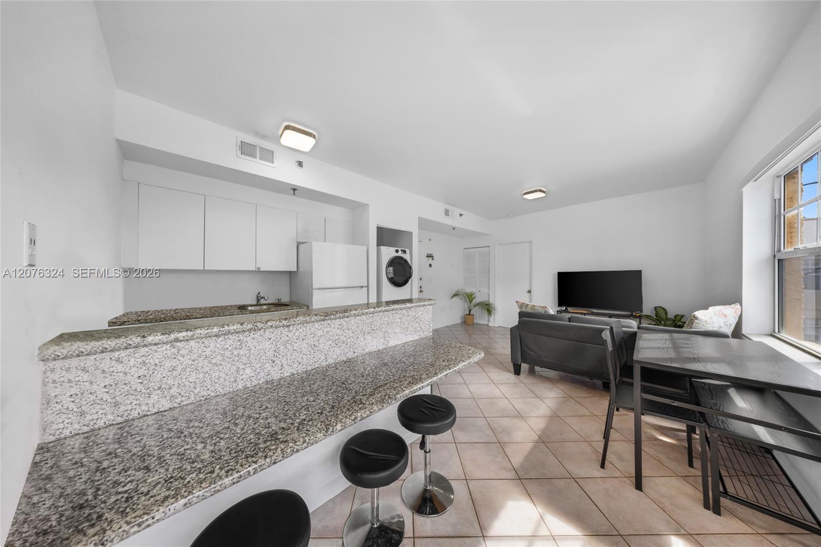 1255 Pennsylvania Avenue 307 Property Photo 10