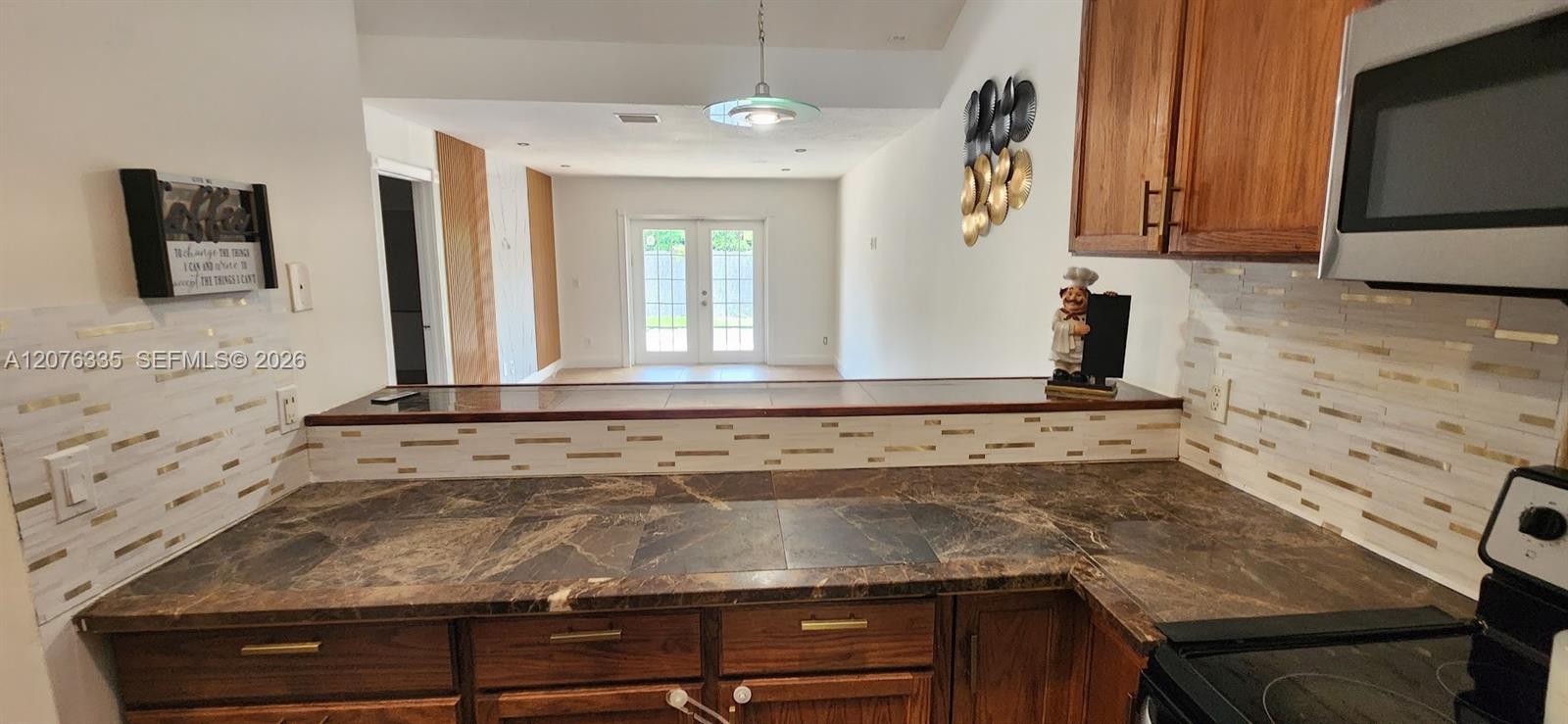 A12076335 Property Photo 3