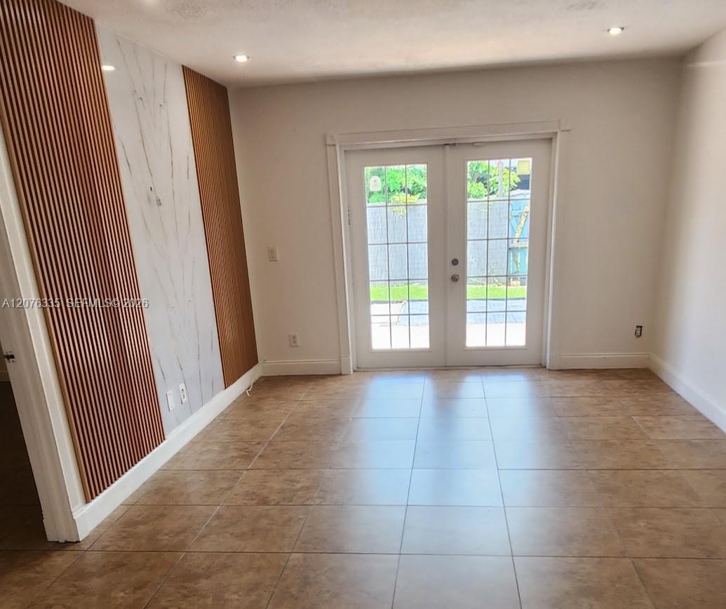 A12076335 Property Photo 5