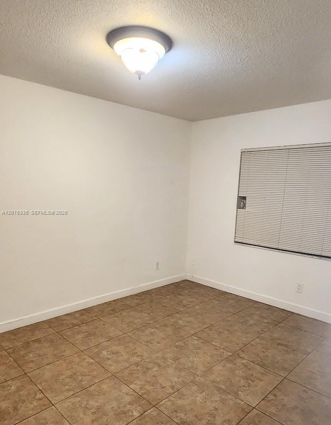 A12076335 Property Photo 10