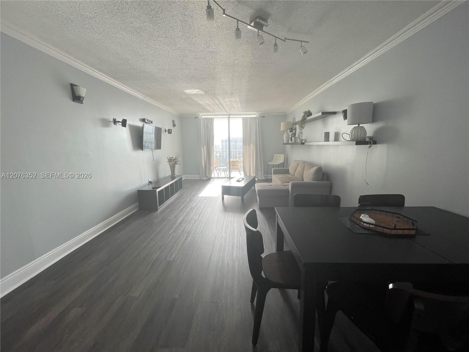 A12076352 Property Photo 7