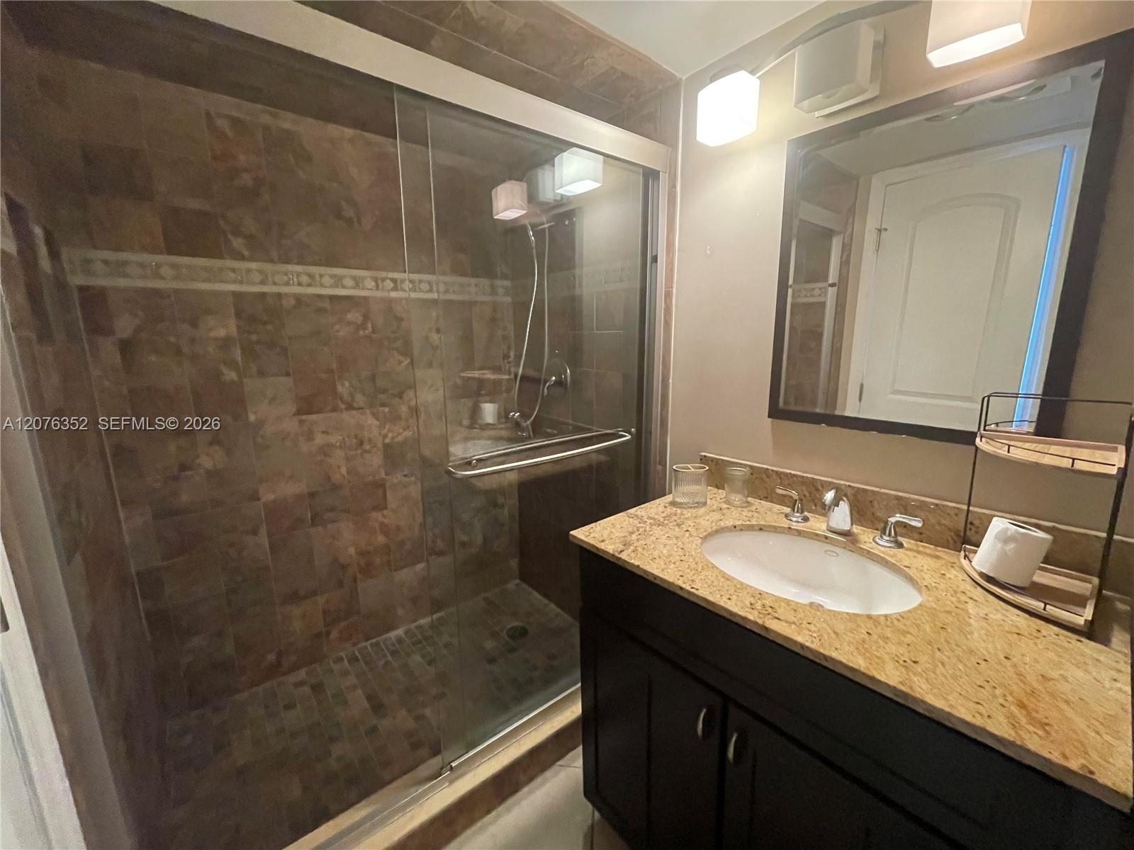 A12076352 Property Photo 11