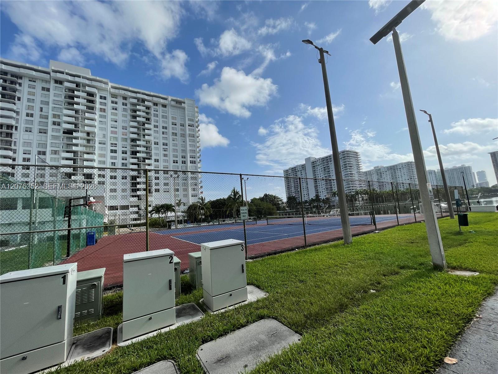 A12076352 Property Photo 22