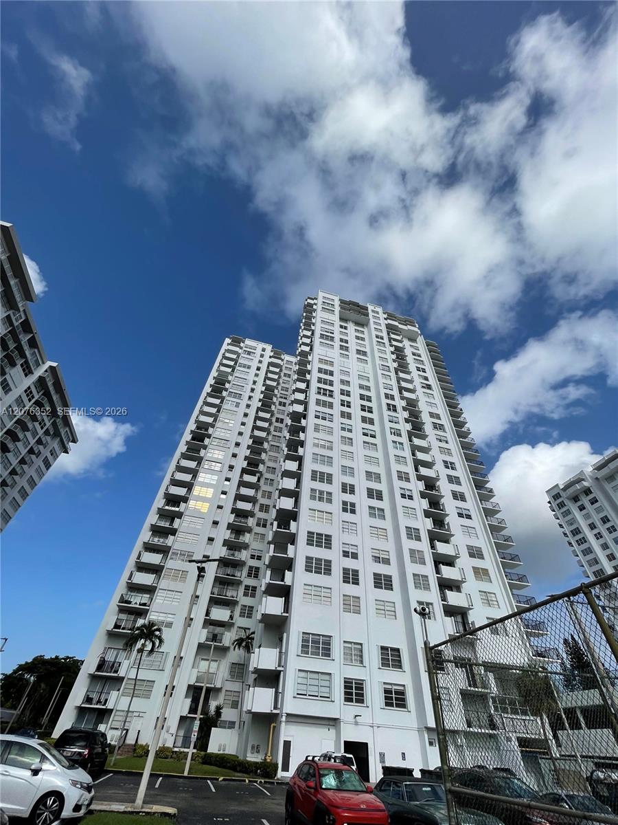 A12076352 Property Photo 24