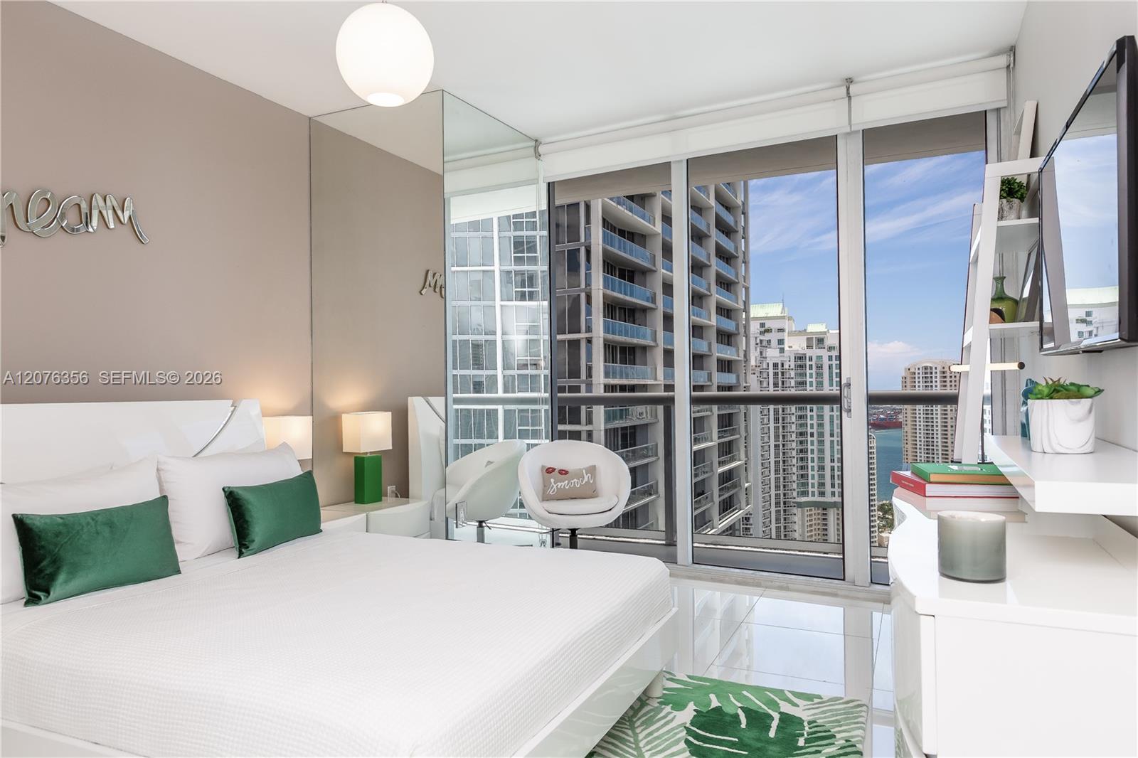 485 Brickell Avenue 3410 Property Photo 14