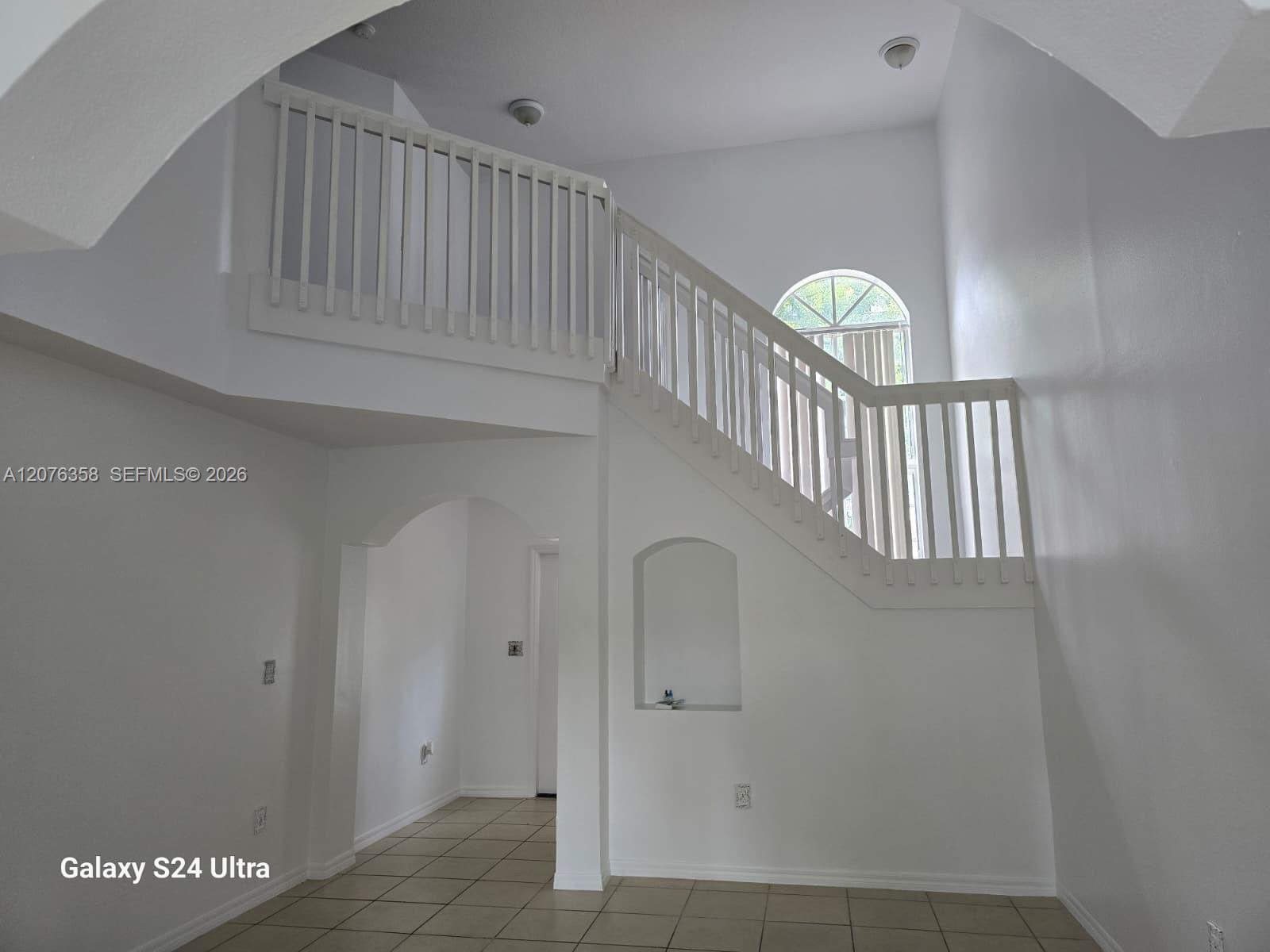 13658 Sw 142nd Terrace Property Photo 3