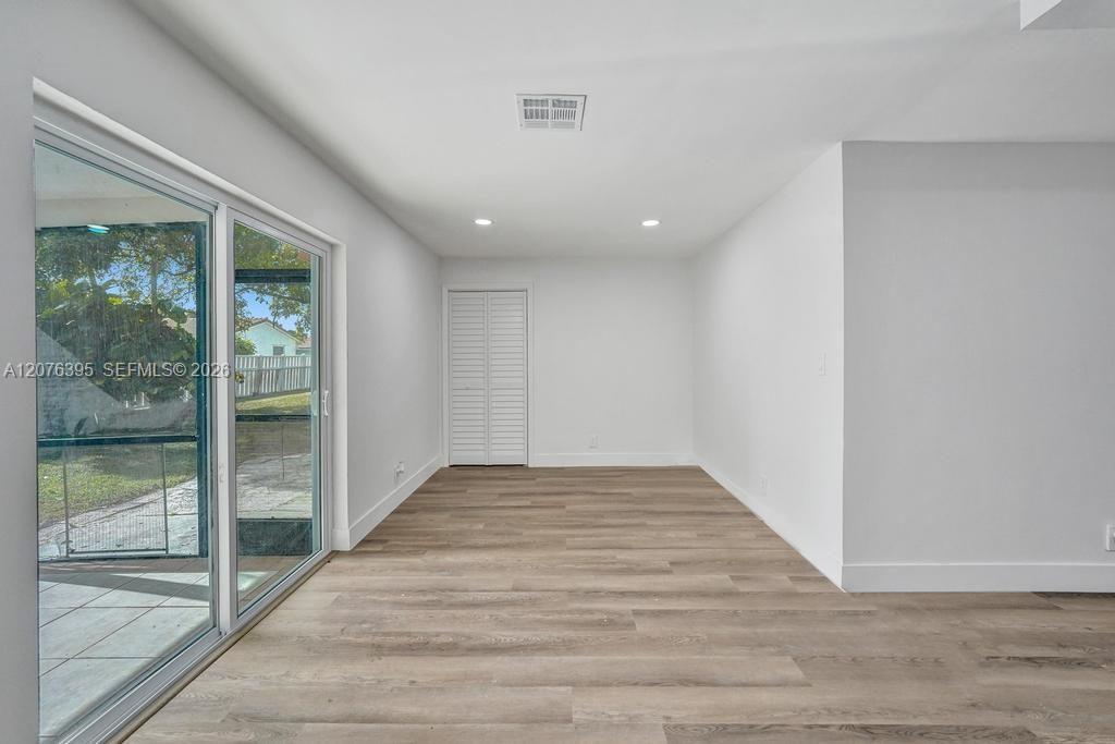 10600 Nw 45th Street Property Photo 16