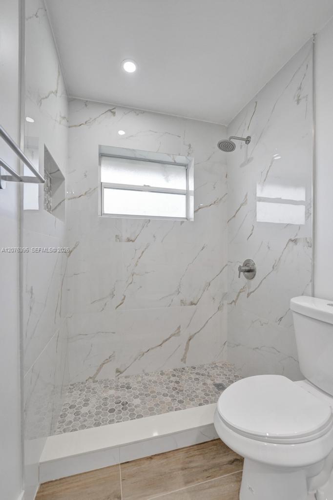 10600 Nw 45th Street Property Photo 28