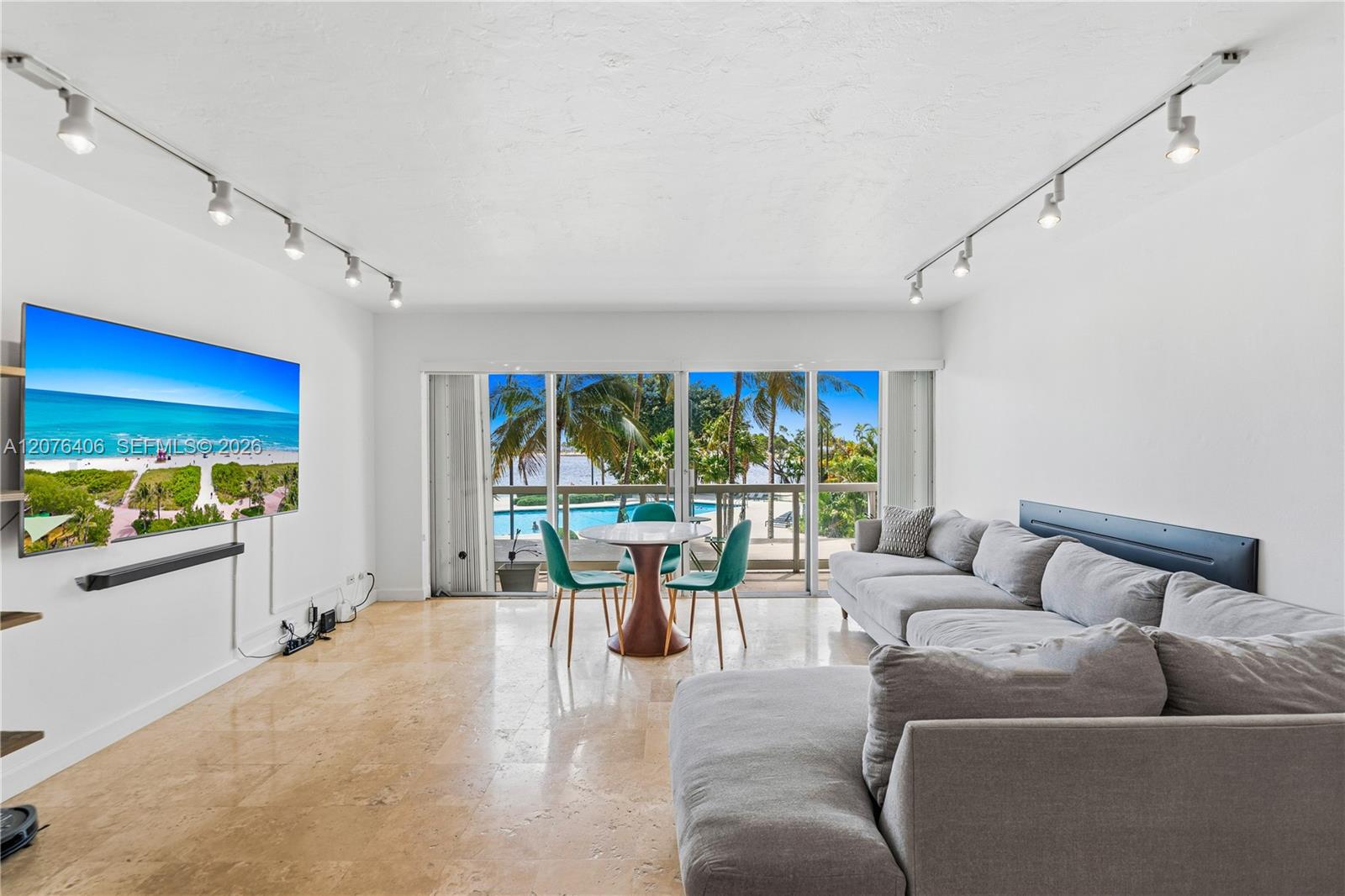 2451 Brickell Avenue 2t Property Photo 2