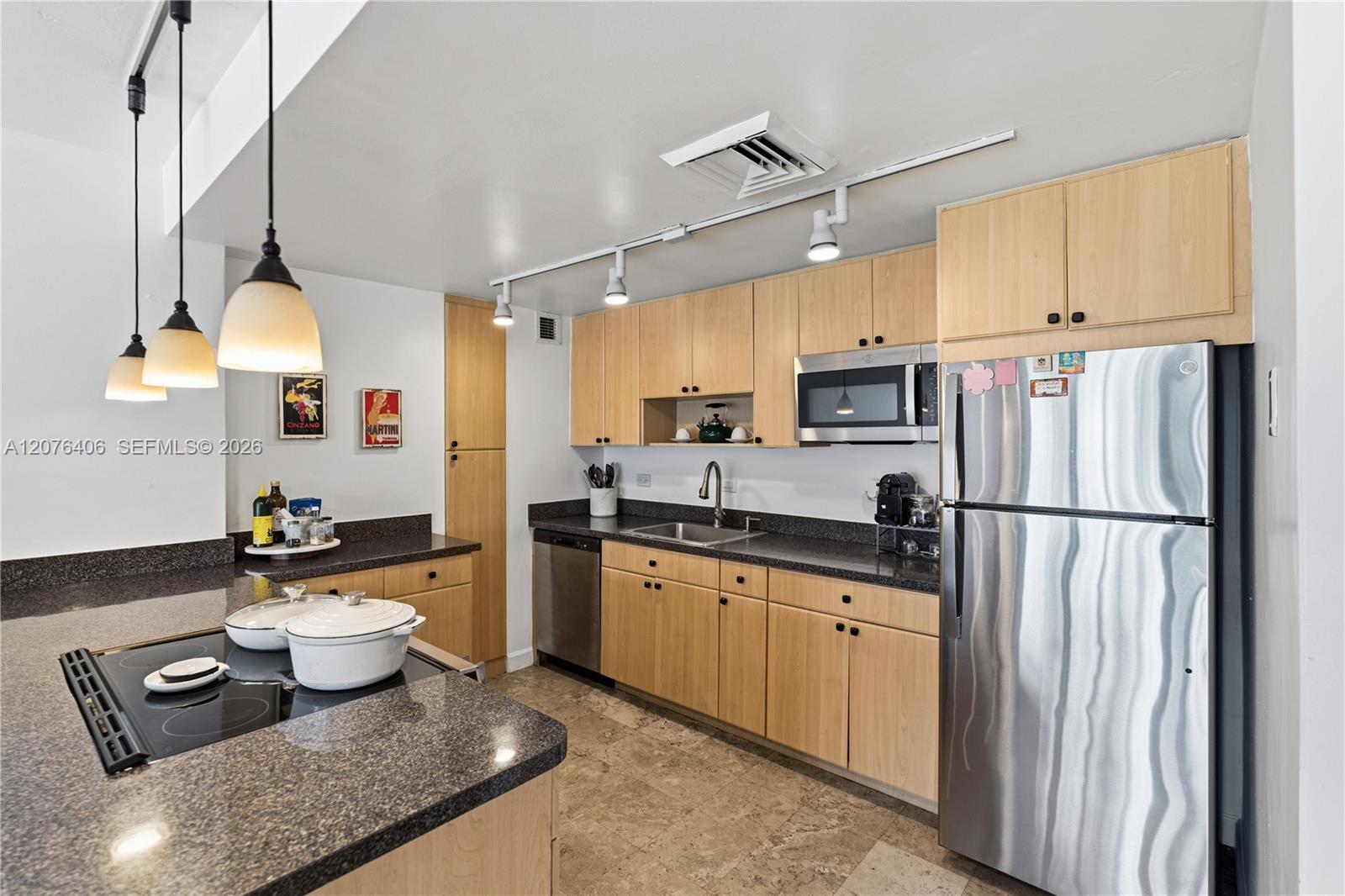 2451 Brickell Avenue 2t Property Photo 10
