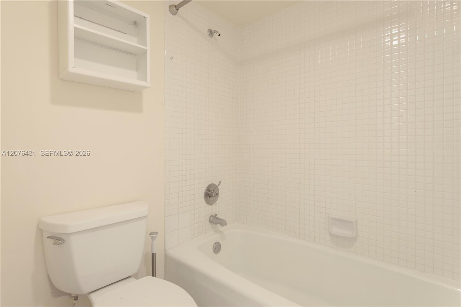 20505 E Country Club Drive Ph-39 Property Photo 16