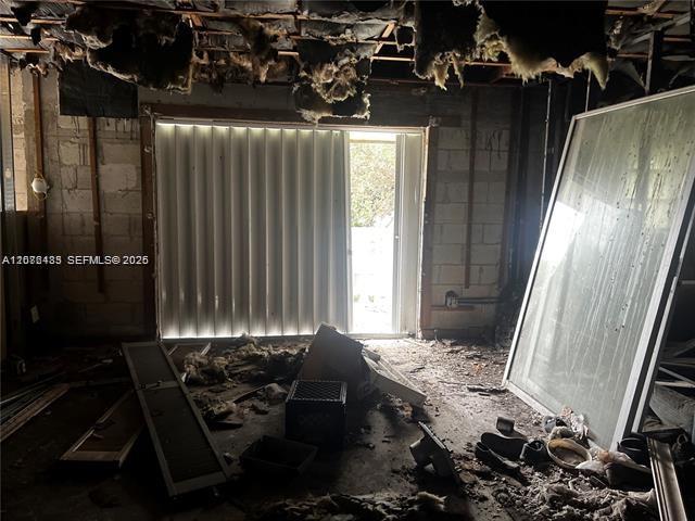 A12076433 Property Photo 14