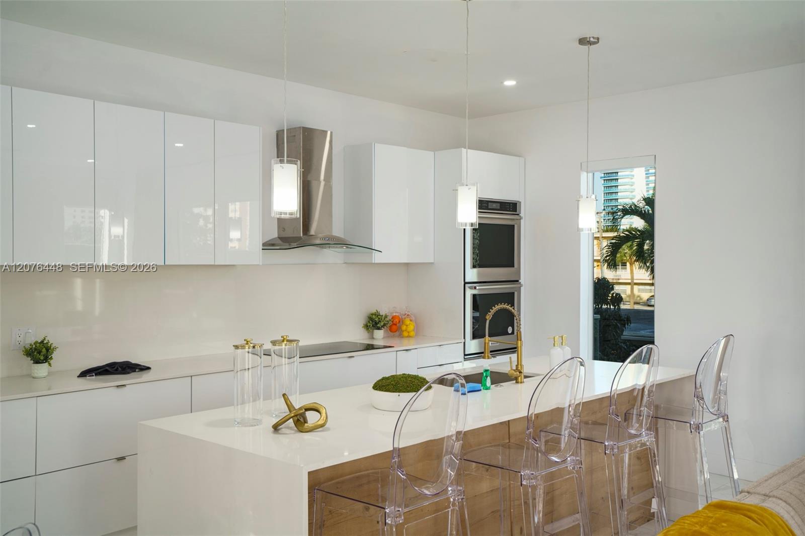 1000 N Riverside Drive Property Photo 15