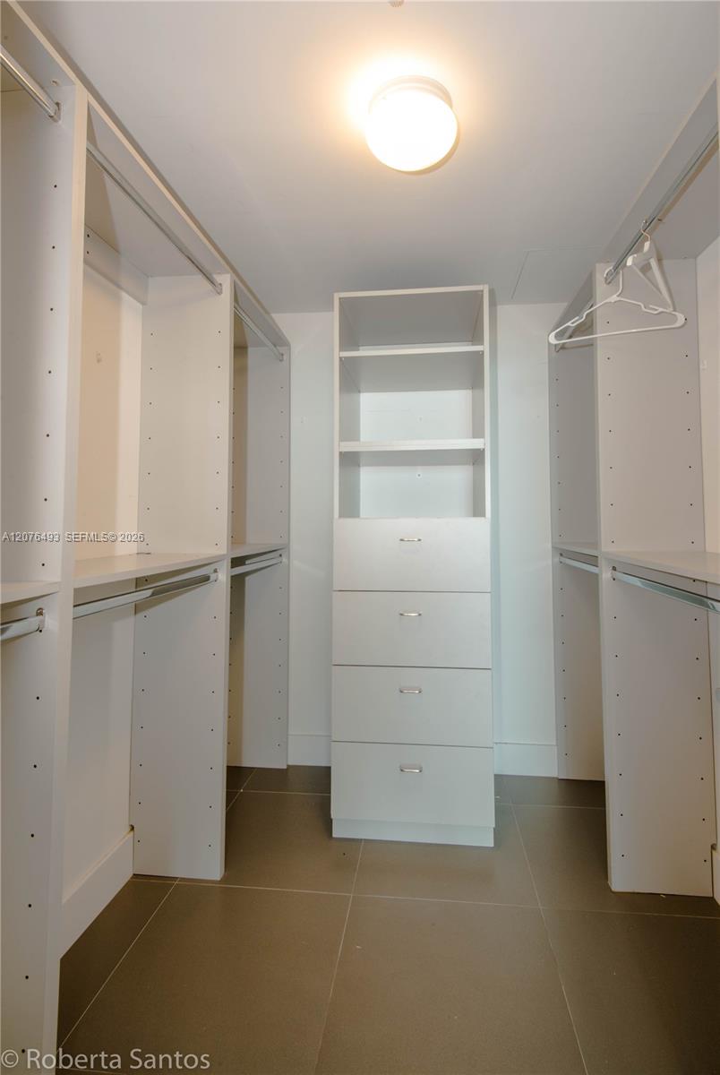 244 Biscayne Boulevard 3802 Property Photo 10