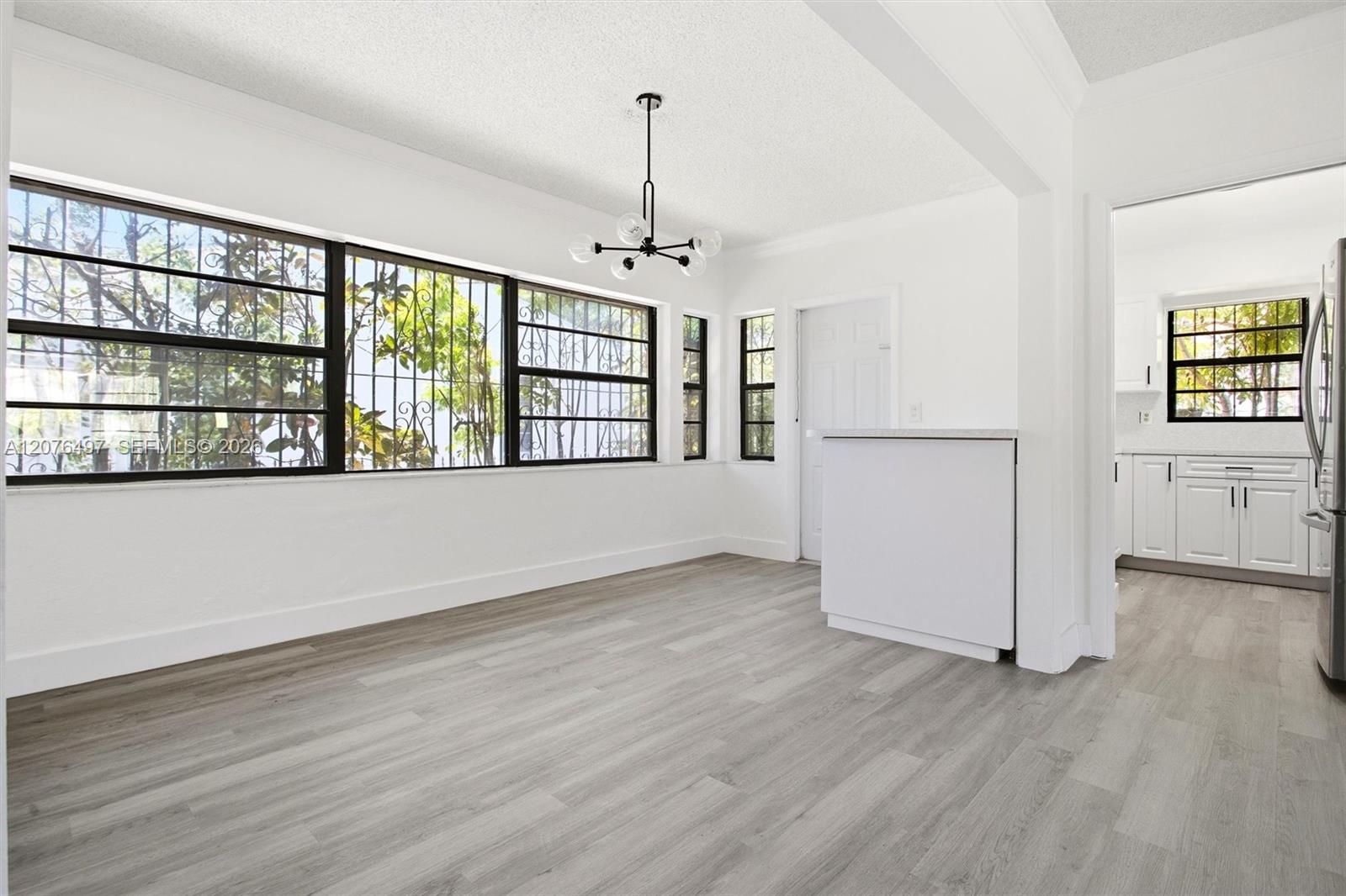 1200 Sw 18th Avenue Property Photo 9