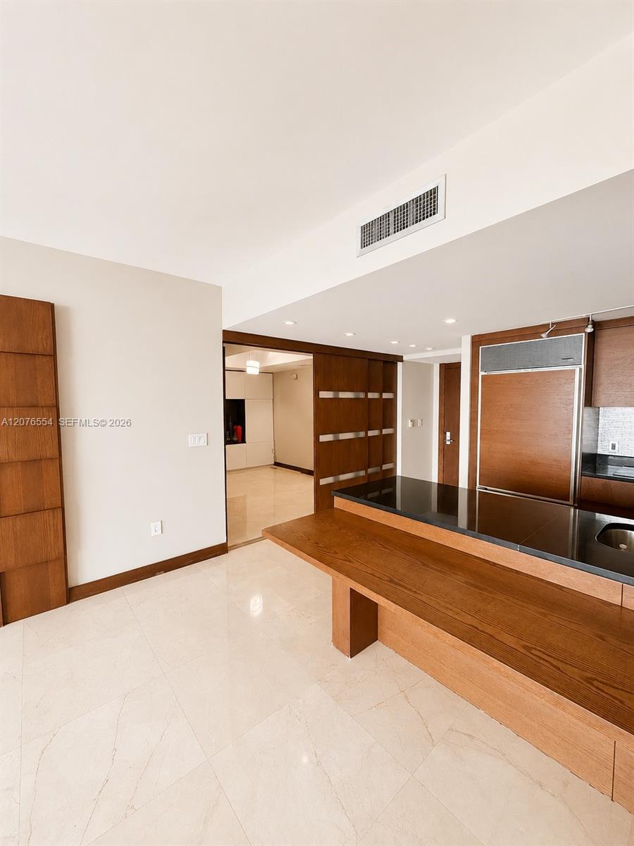 465 Brickell Avenue 5605 Property Photo 7