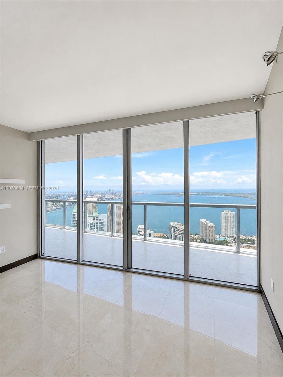 465 Brickell Avenue 5605 Property Photo 12
