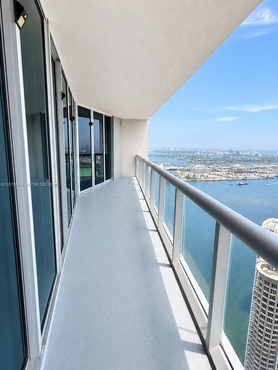 465 Brickell Avenue 5605 Property Photo 14
