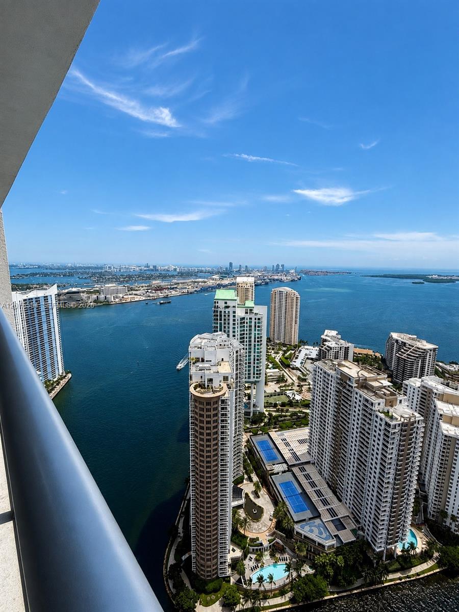 465 Brickell Avenue 5605 Property Photo 15