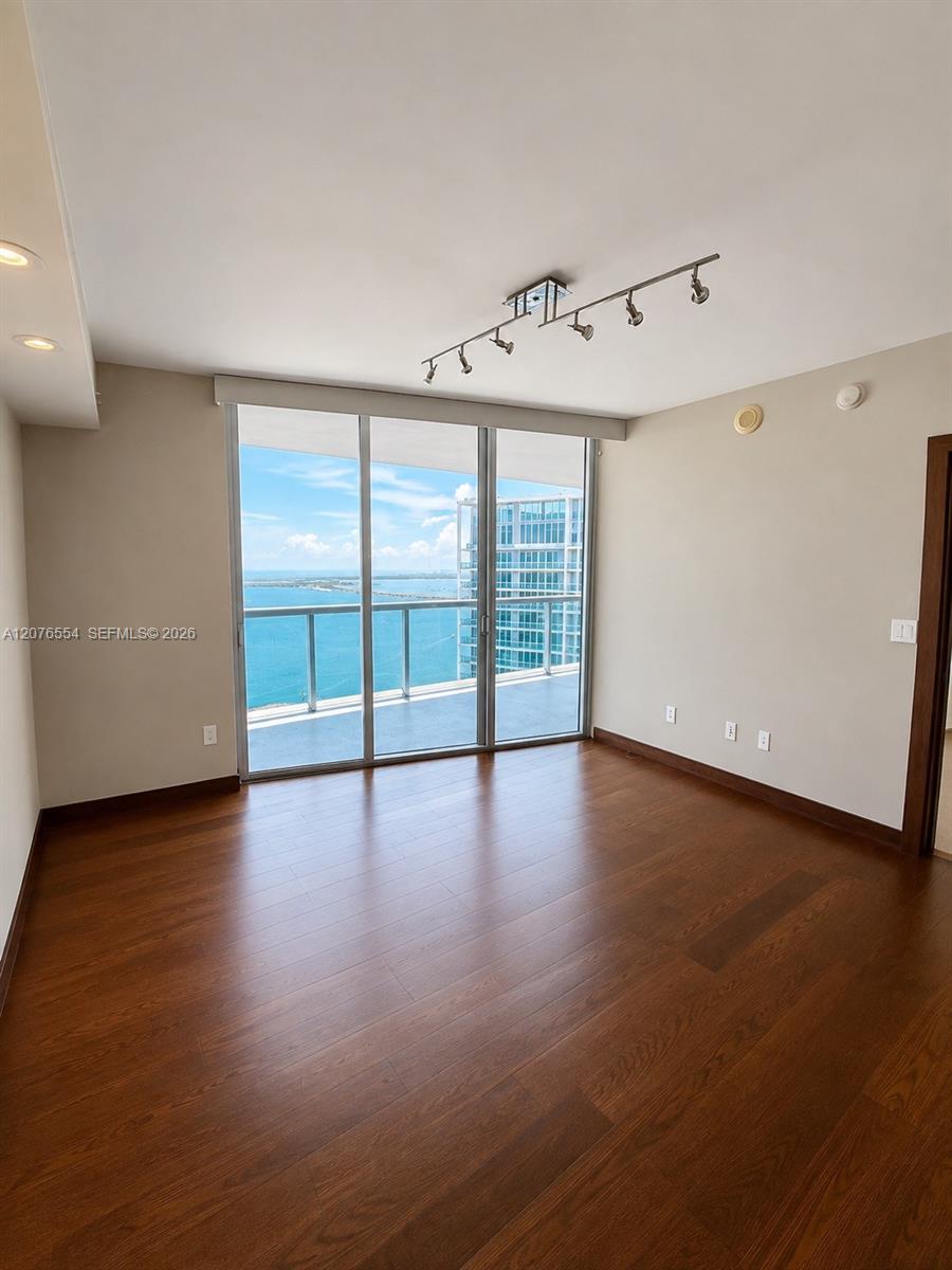 465 Brickell Avenue 5605 Property Photo 17