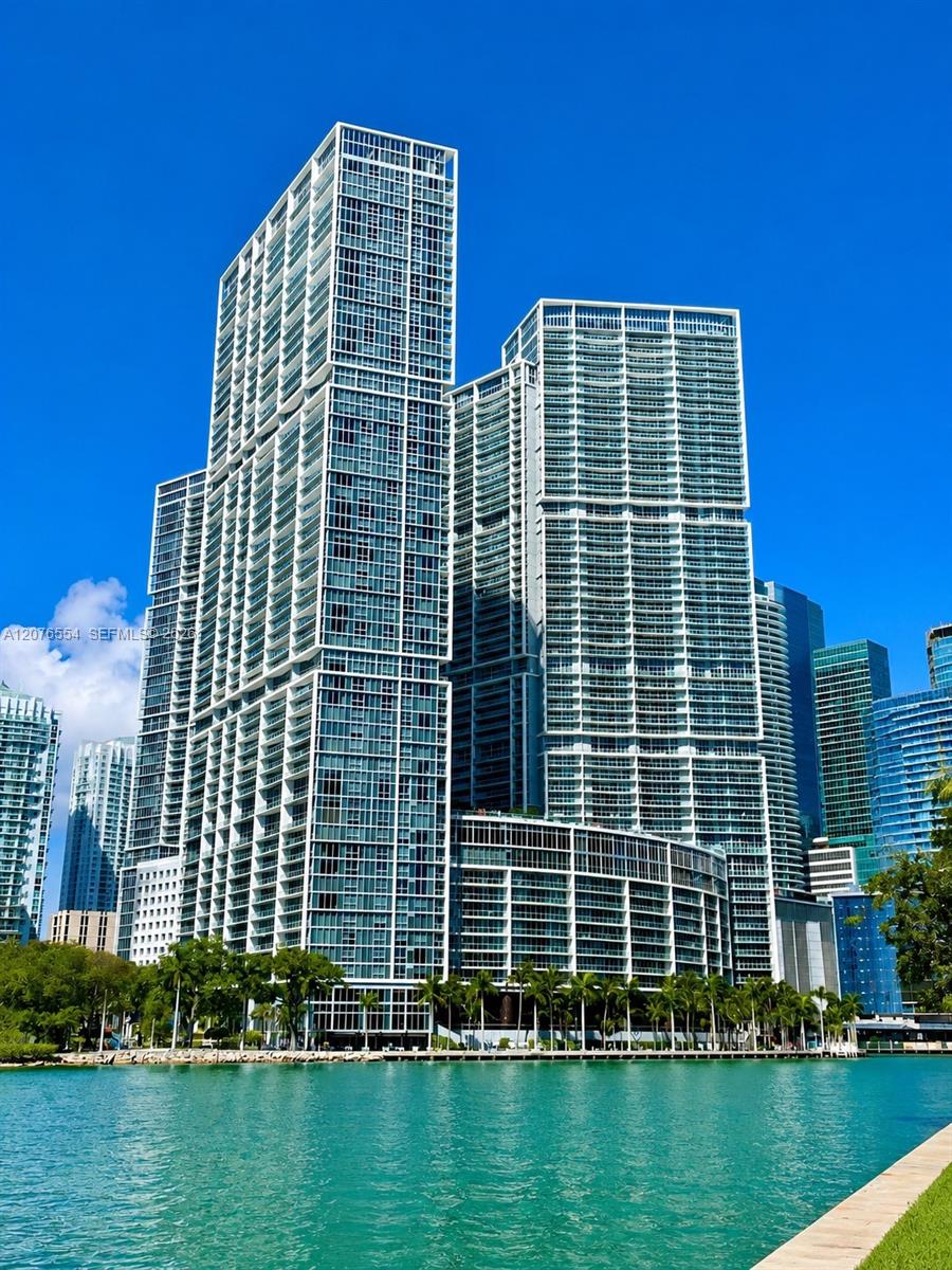 465 Brickell Avenue 5605 Property Photo 37