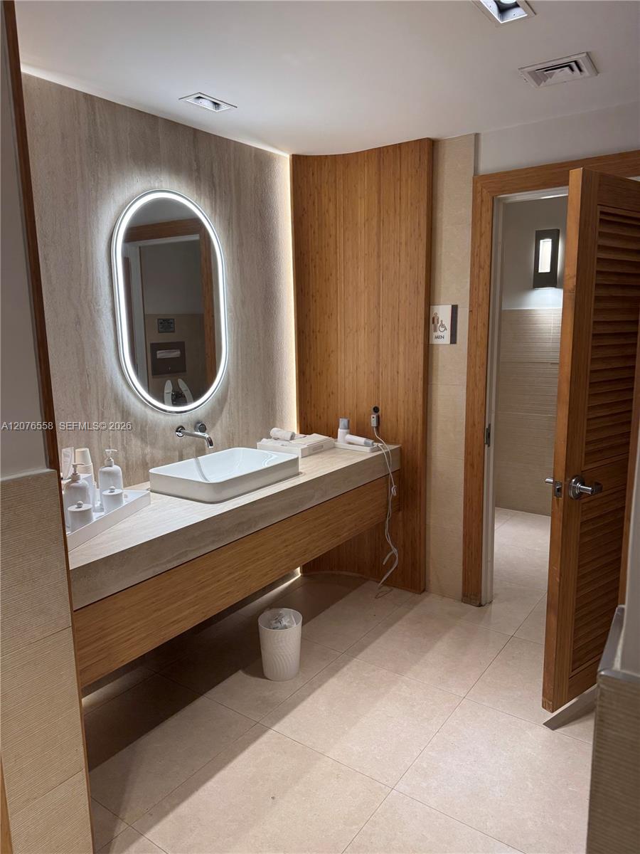 900 Biscayne Boulevard 4403 Property Photo 29