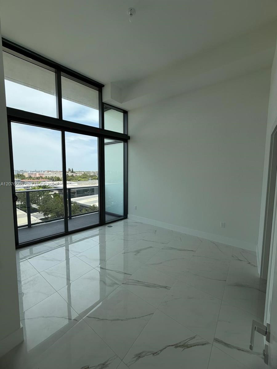 1170 E Hallandale Beach Boulevard 607 Property Photo 7