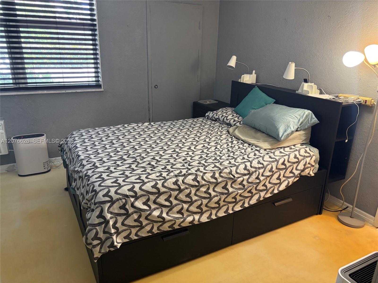A12076626 Property Photo 14