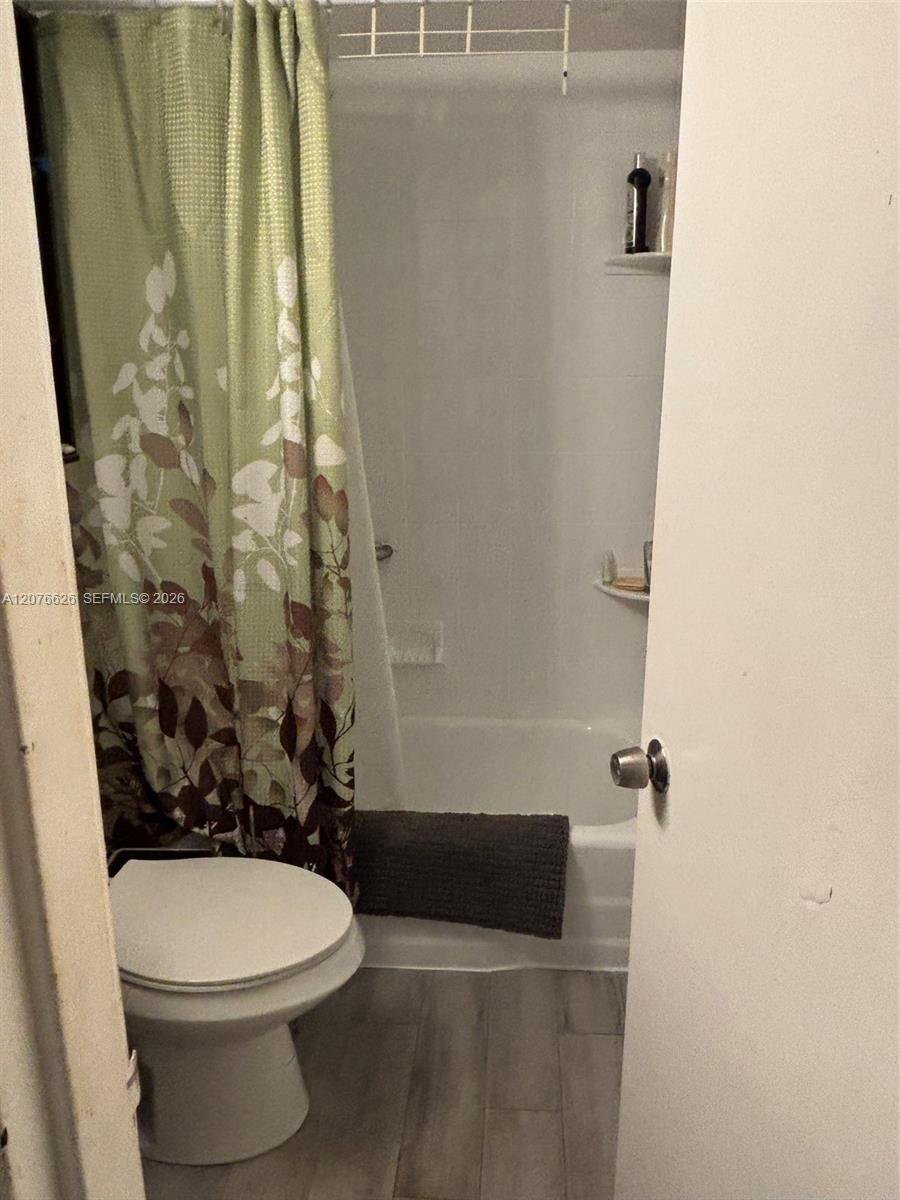 A12076626 Property Photo 16