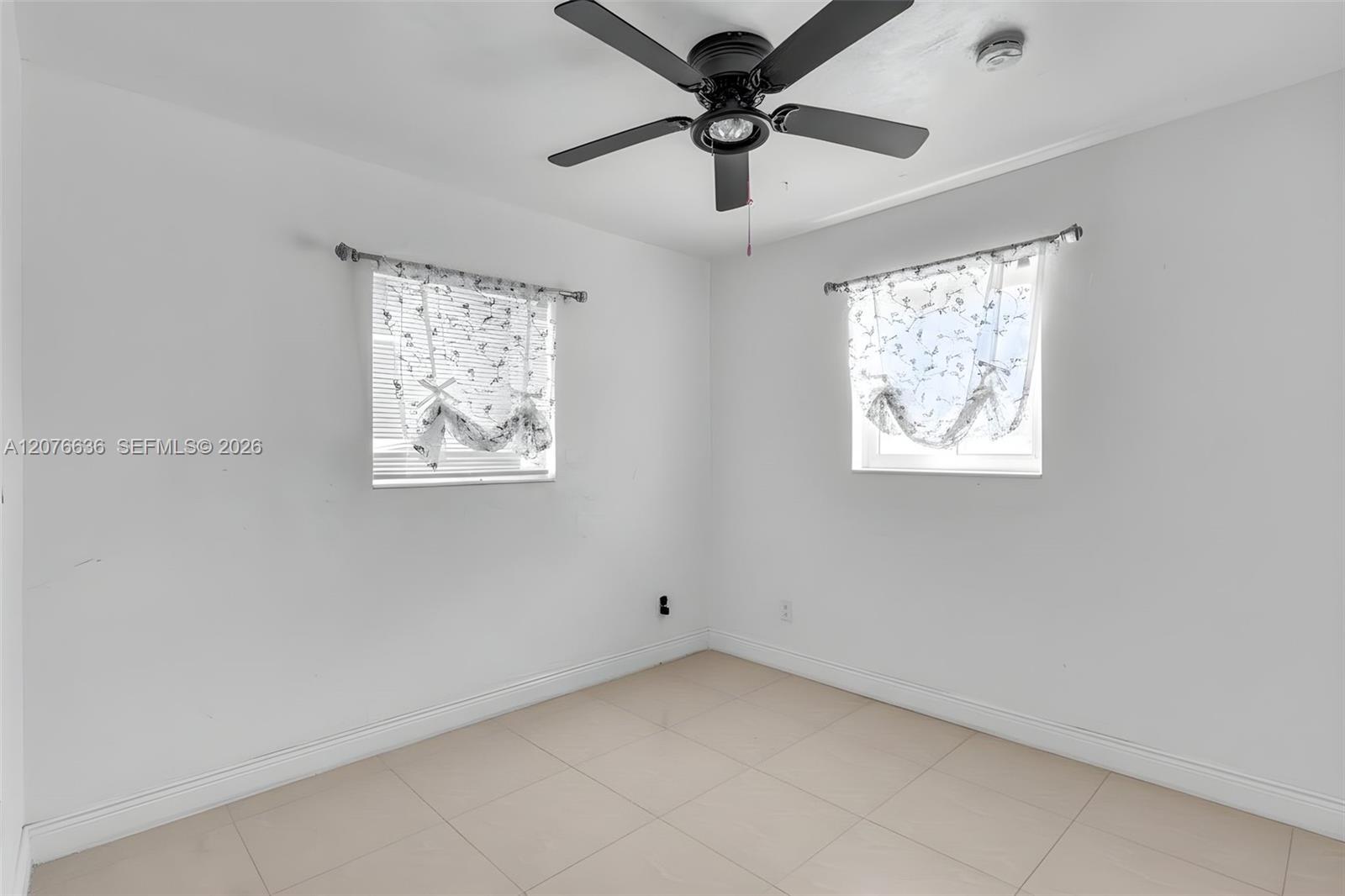 4510 Sw 33rd Drive Property Photo 6