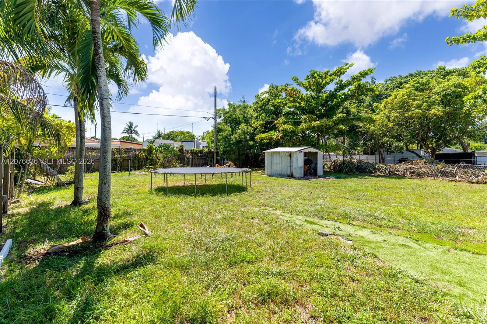A12076636 Property Photo 10