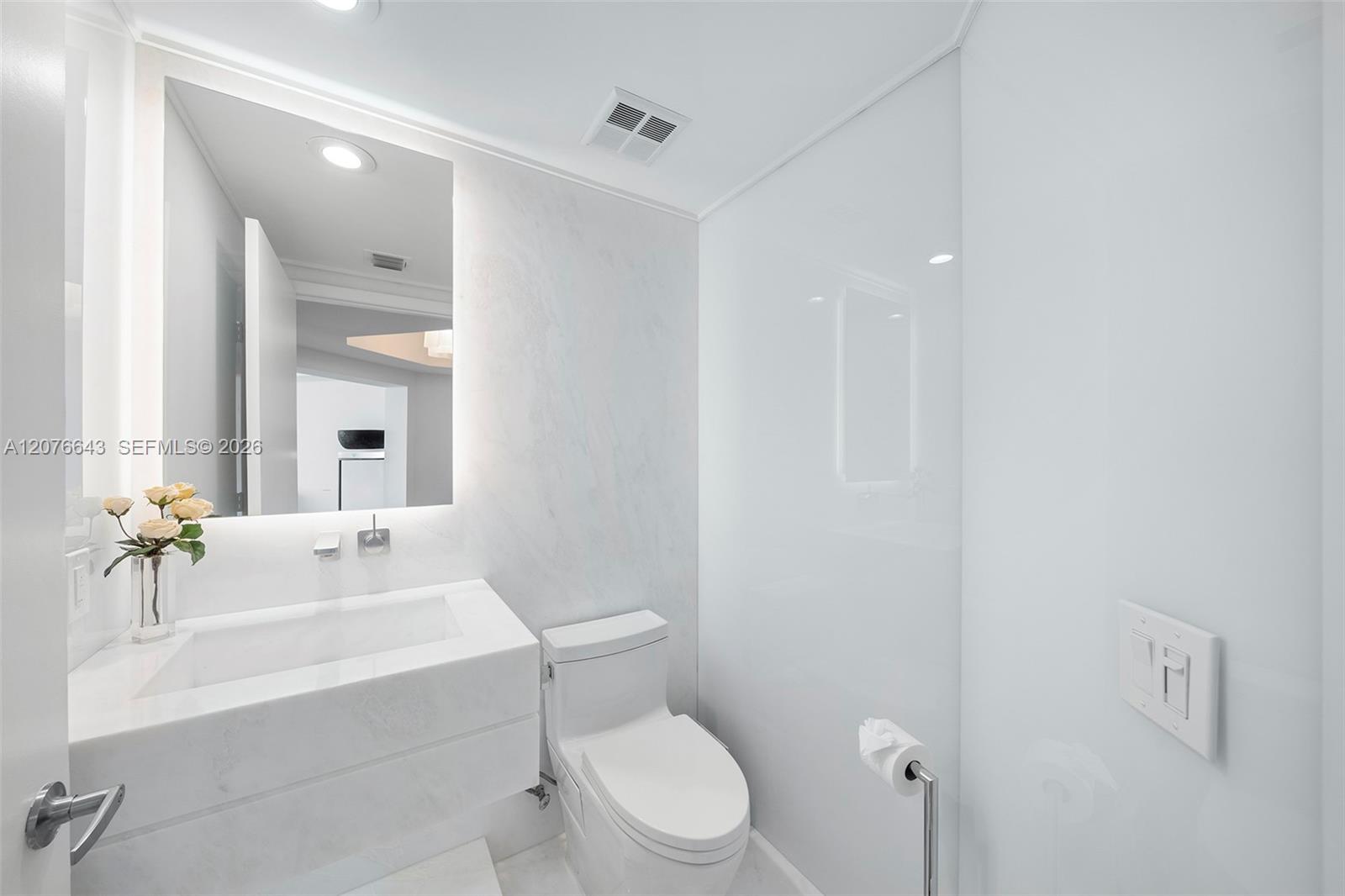 2711 S Ocean Drive 1502 Property Photo 46
