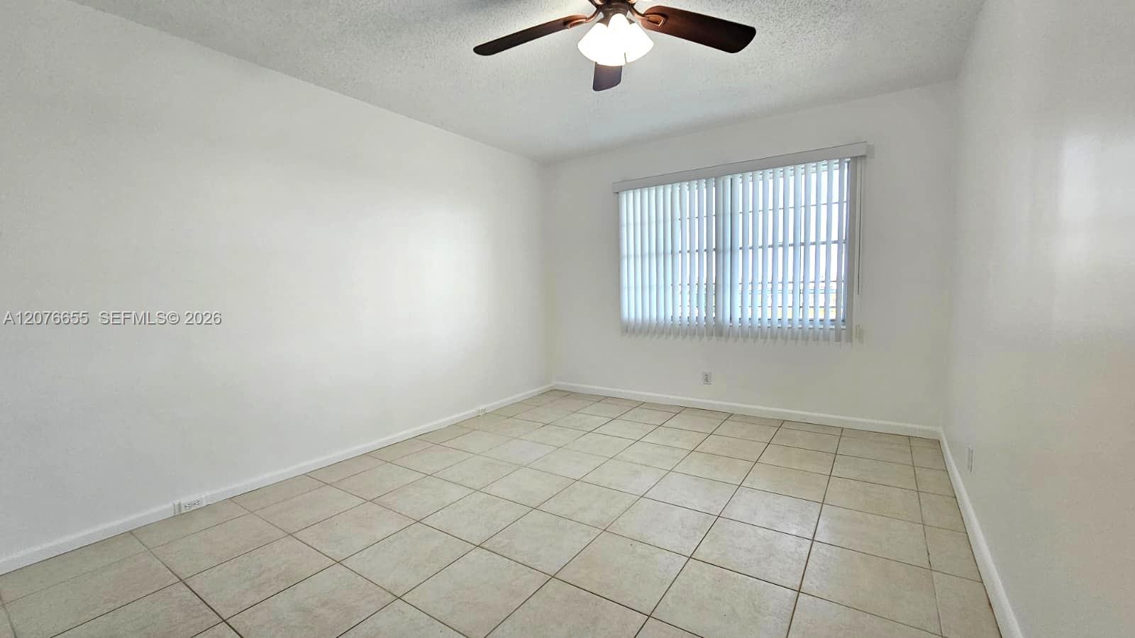 4034 Exeter B 4034 Property Photo 11