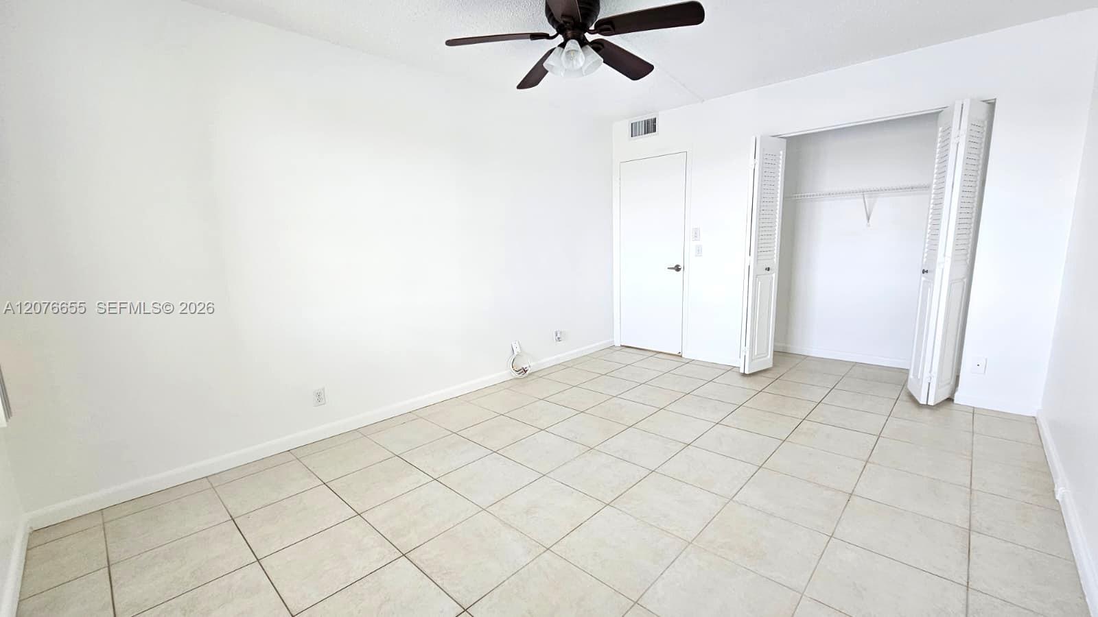 4034 Exeter B 4034 Property Photo 14