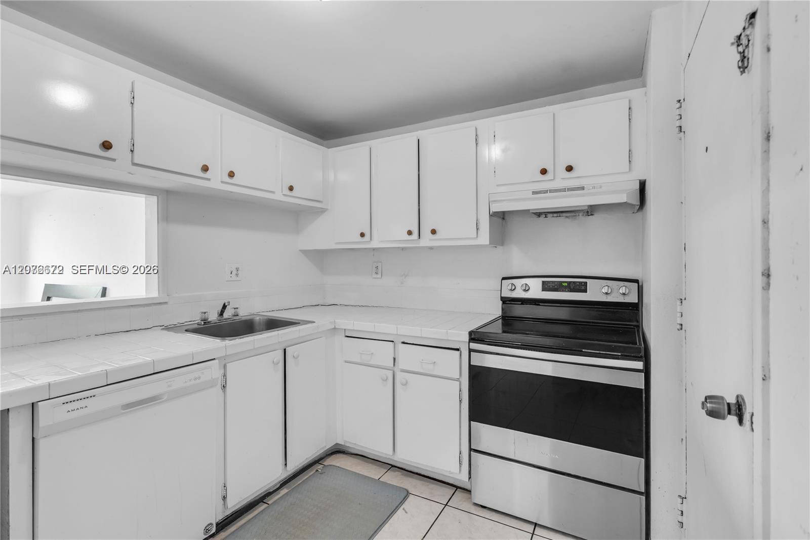 9001 Sw 77th Avenue C402 Property Photo 1