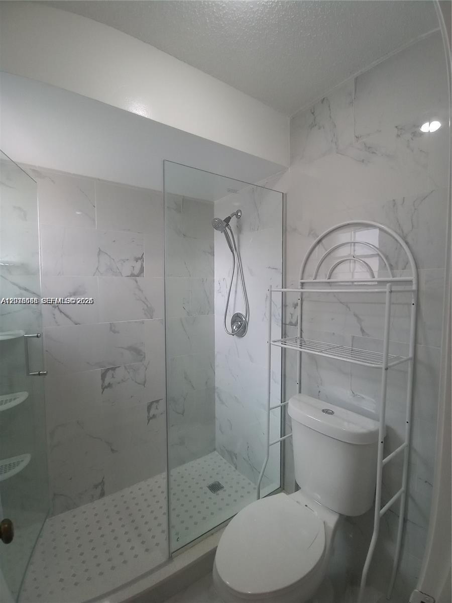 6533 Nw 170th Lane 6533 Property Photo 6