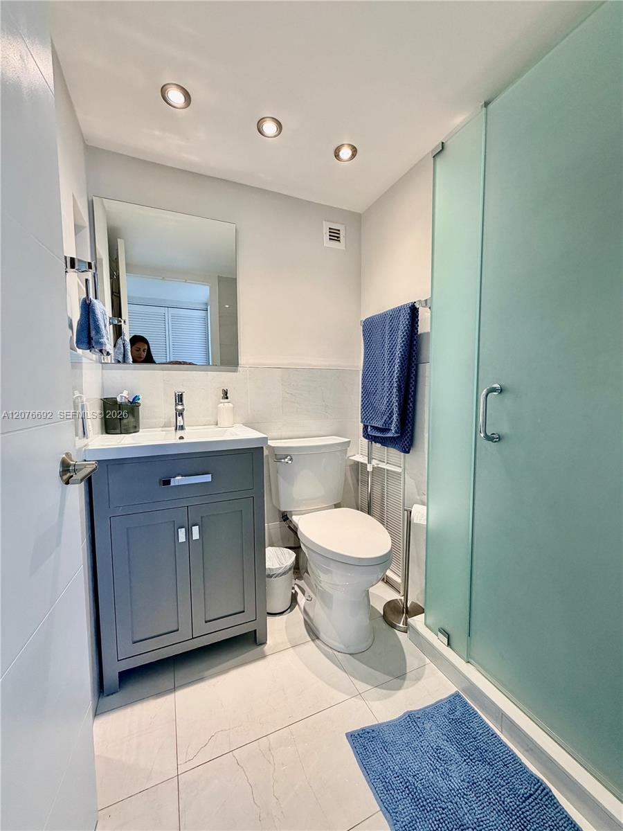 1450 Brickell Bay Drive 1410 Property Photo 12