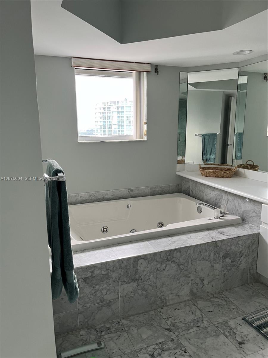 16485 Collins Avenue 2538 Property Photo 16