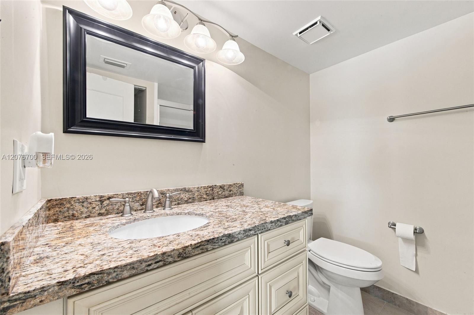 5510 Lakeside Drive 108 Property Photo 17