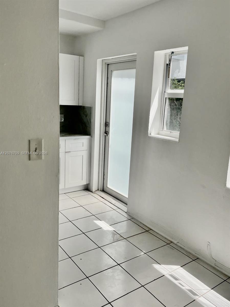 A12076709 Property Photo 4