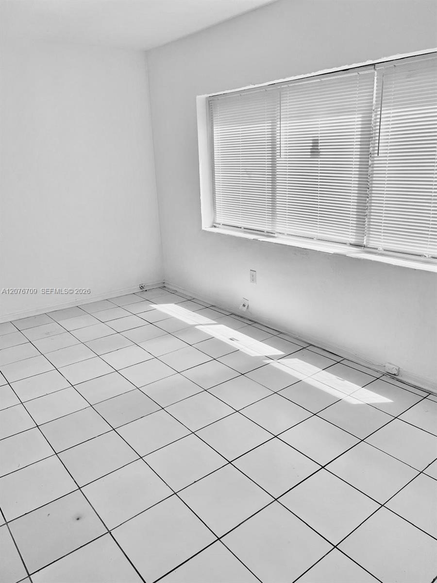 A12076709 Property Photo 11