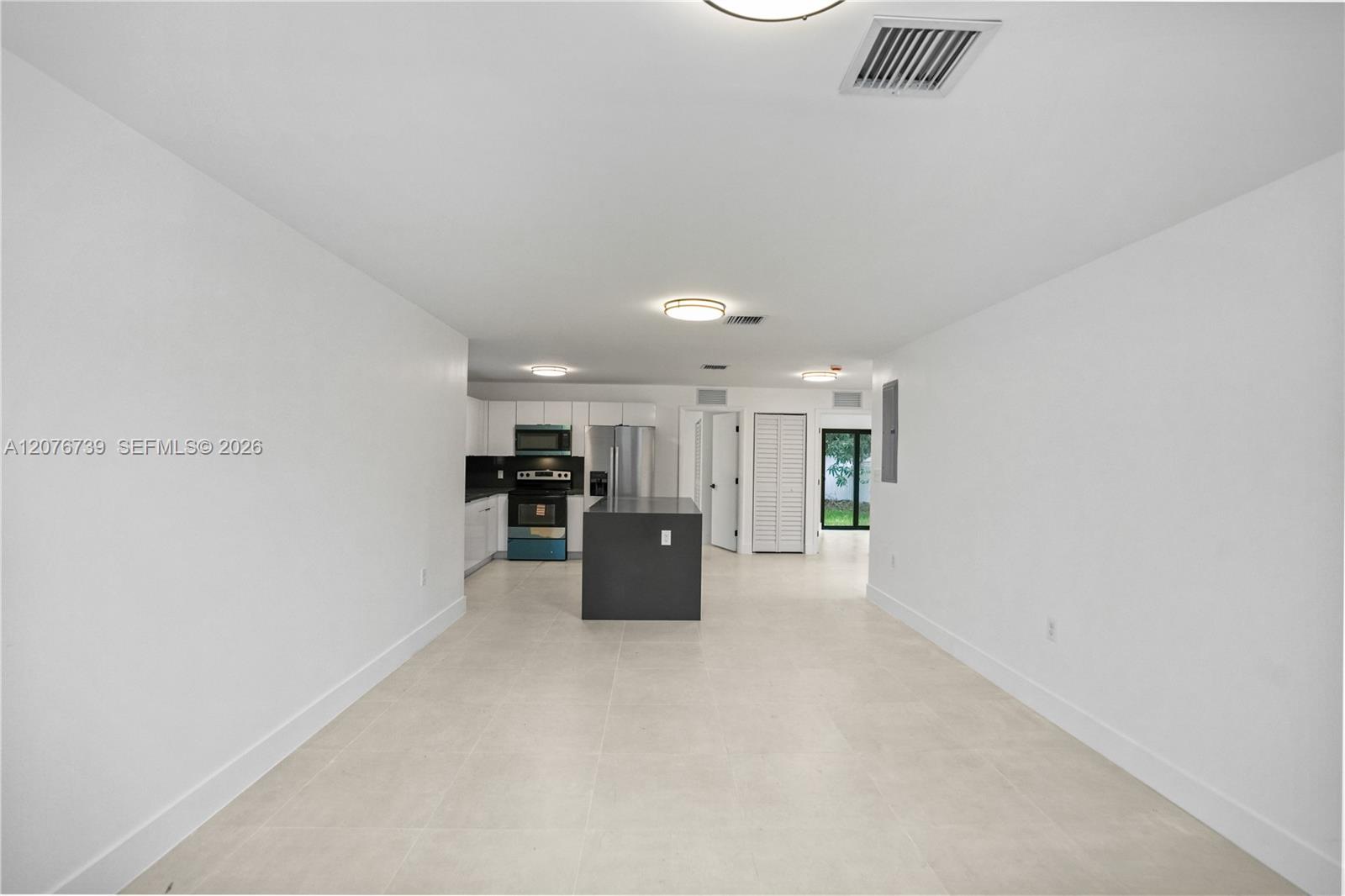 5817 Nw 30th Avenue 5817 Property Photo 3