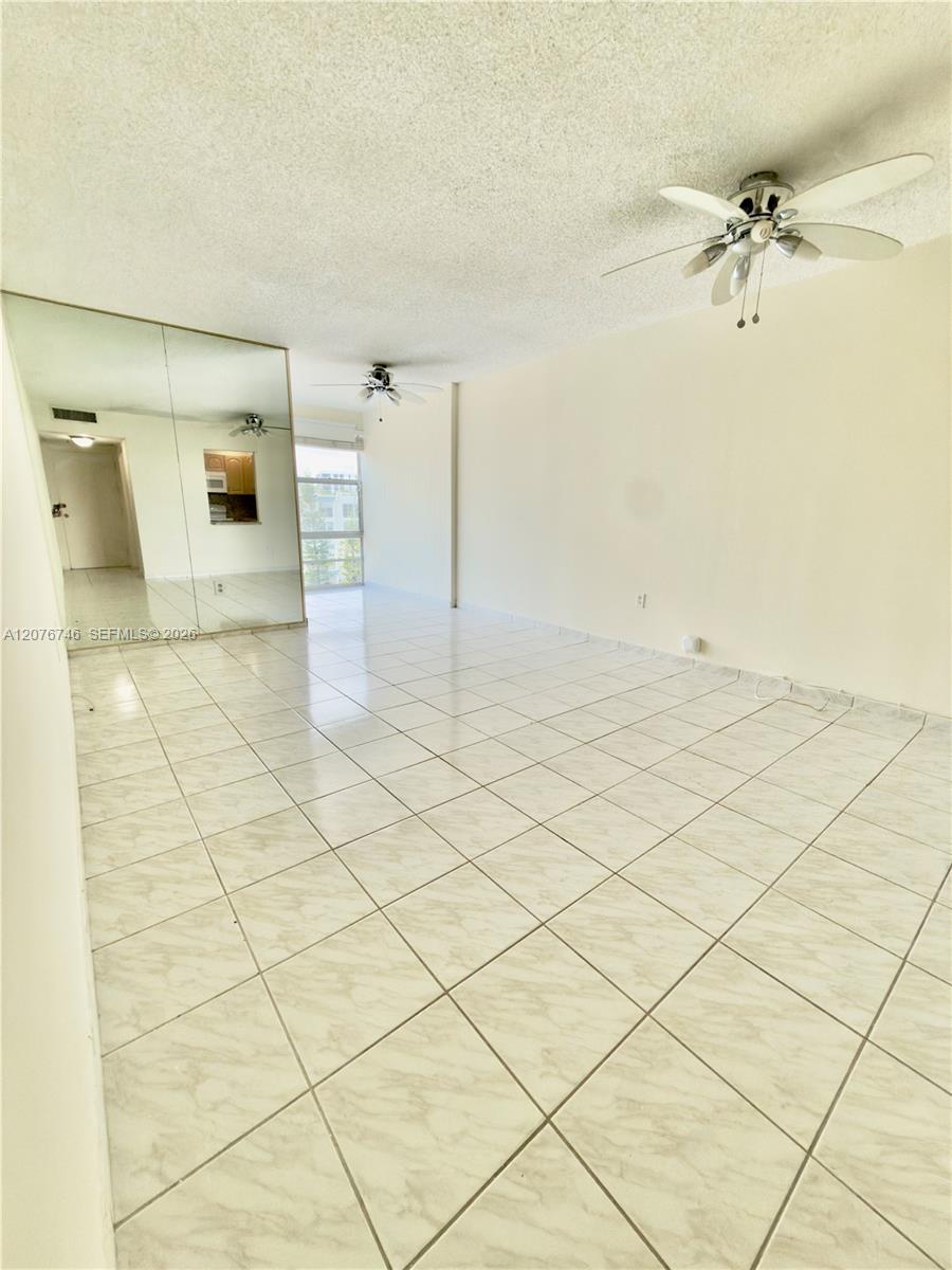17560 Atlantic Boulevard 503 Property Photo 4