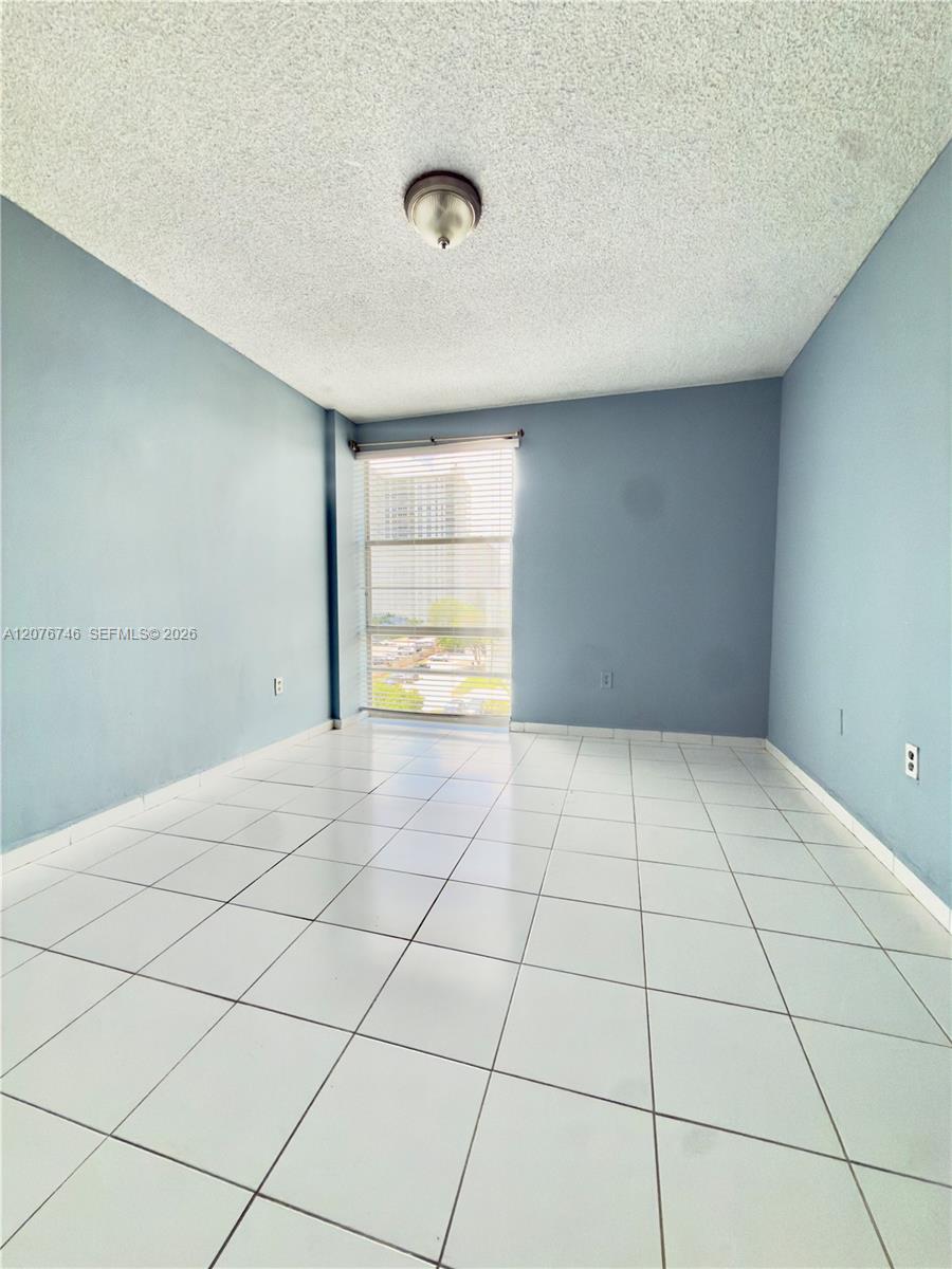 17560 Atlantic Boulevard 503 Property Photo 10